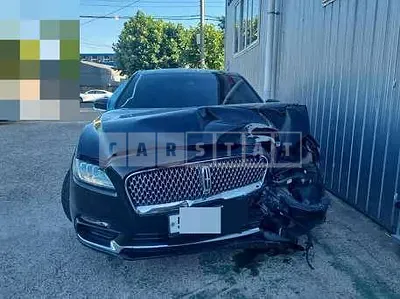 Photo 1 of 13: 2017 Bentley Lincoln Town-Continental 3.0 AWD, VIN 1LN6L9NC3H5601261 — Korean insurance auction