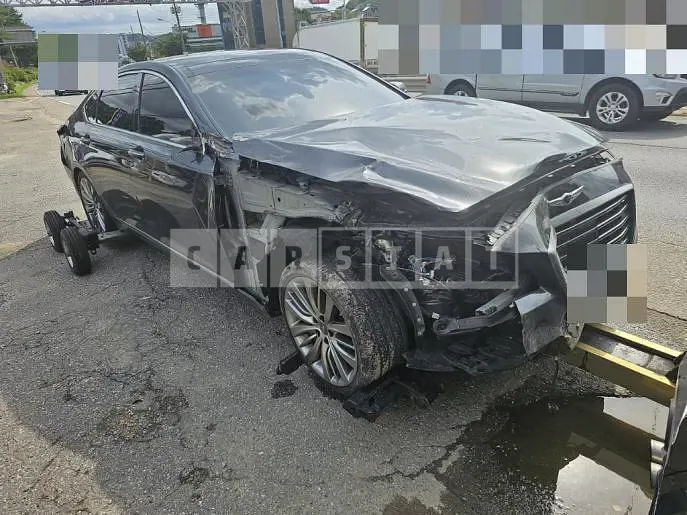 Photo 2 of 14: 2019 Genesis G80 3.3 — Korean insurance auction