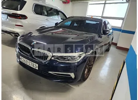 Photo 2 of 14: 2019 BMW 530i Luxury — Korean insurance auction