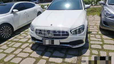 Photo 1 of 4: 2020 Mercedes-Benz E250 — Korean insurance auction