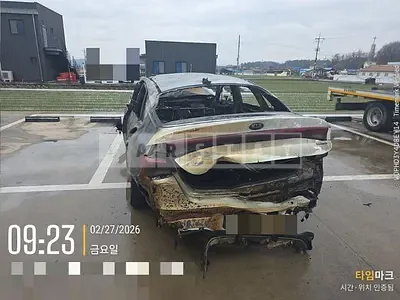 Photo 1 of 10: 2021 Kia K5 — Korean insurance auction
