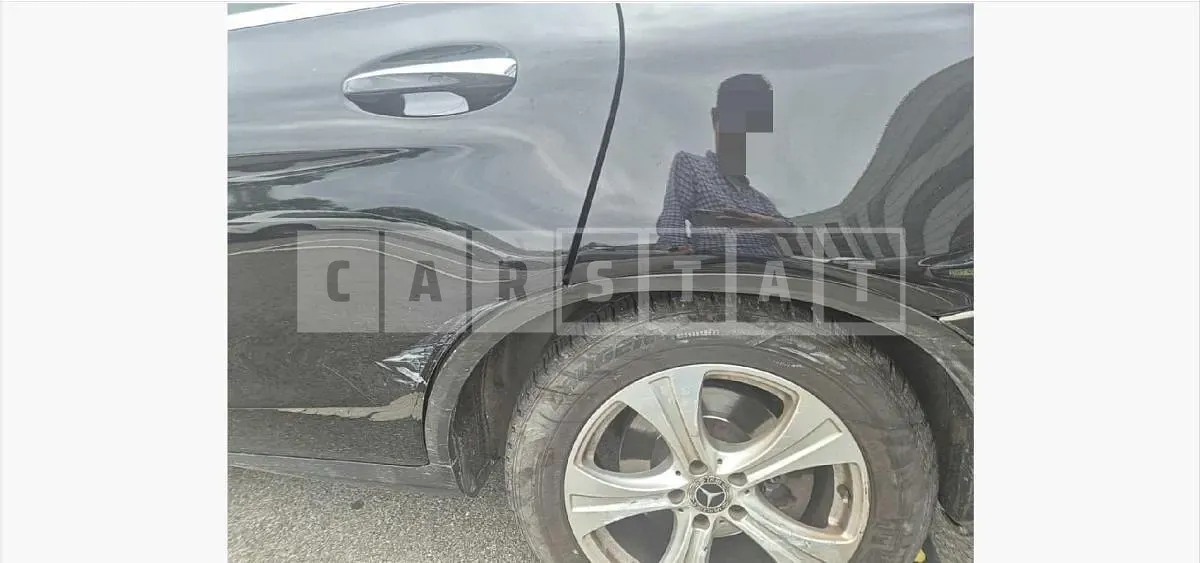 Photo 2 of 11: 2018 Mercedes-Benz GLC220 d 4Matic — Korean insurance auction