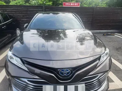 Photo 1 of 29: 2018 Toyota Camry Hybrid, VIN JTNB21HK2K3017703 — Korean insurance auction