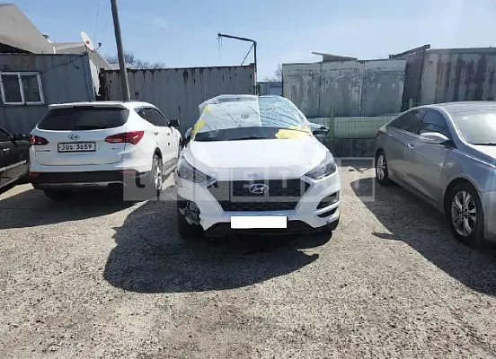 Photo 2 of 20: 2019 Hyundai Tucson, VIN KMHJ381ABKU892819 — Korean insurance auction