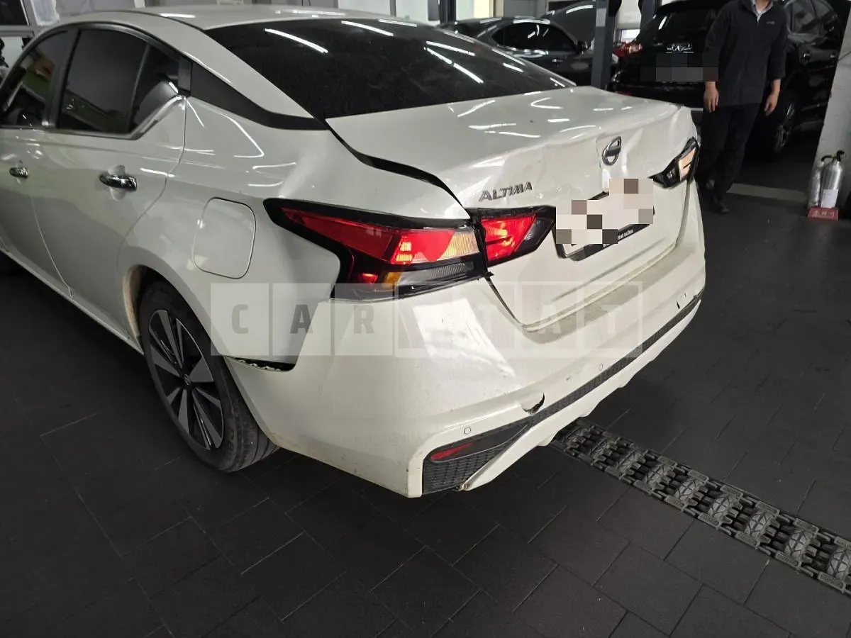 Photo 2 of 5: 2020 Nissan Altima 2.5 — Korean insurance auction
