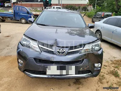 Photo 1 of 32: 2015 Toyota RAV4 2WD, VIN JTMYFREV0FD075874 — Korean insurance auction