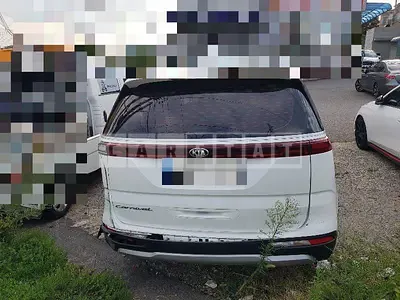 Photo 1 of 17: 2021 Kia Carnival 2.2 — Korean insurance auction