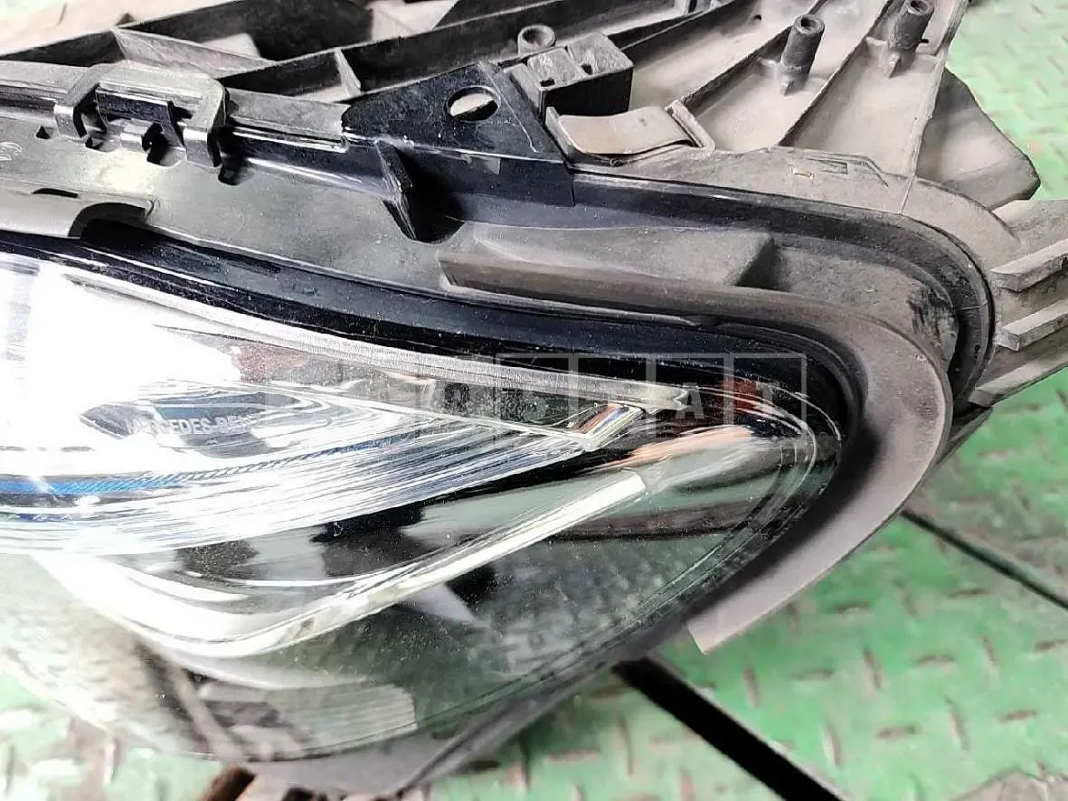 Photo 2 of 2: 2016 Mercedes-Benz (parts) E220 d Light — Korean insurance auction