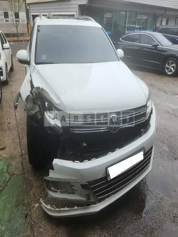 Photo 2 of 12: 2015 Volkswagen Tiguan 2.0 TDI Blue Motion, VIN WVGZZZ5NZFW087003 — Korean insurance auction
