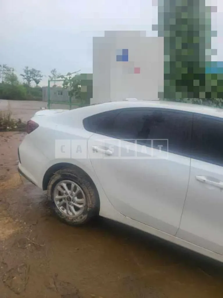 Photo 2 of 12: 2019 Kia Cz — Korean insurance auction