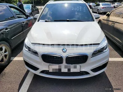 Photo 1 of 12: 2018 BMW Active Tourer, VIN WBA2C1104J7A32740 — Korean insurance auction