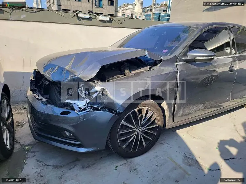Photo 2 of 6: 2015 Volkswagen Jetta 2.0 TDI BMT, VIN WVWZZZ16ZFM024950 — Korean insurance auction