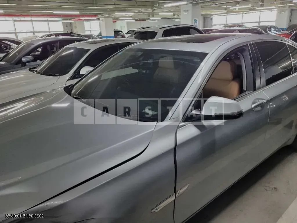 Photo 2 of 9: 2015 BMW 740d xDrive, VIN WBAYB0101FD598920 — Korean insurance auction