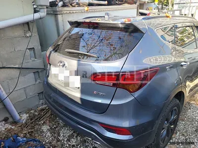 Photo 1 of 9: 2016 Hyundai Santa Fe DM 2.2, VIN KMHSW81XBHU719949 — Korean insurance auction