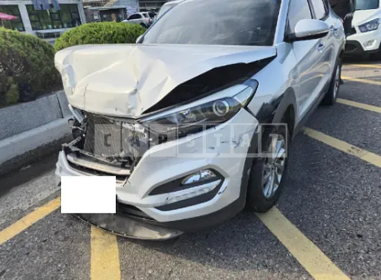 Photo 2 of 4: 2016 Hyundai Tucson — Korean insurance auction