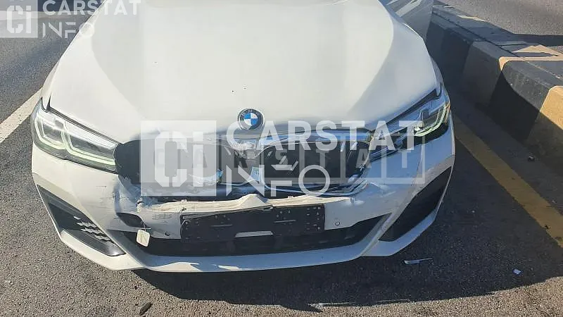 Photo 2 of 17: 2022 BMW 520i, VIN WBA11BH09NWX59863 — Korean insurance auction