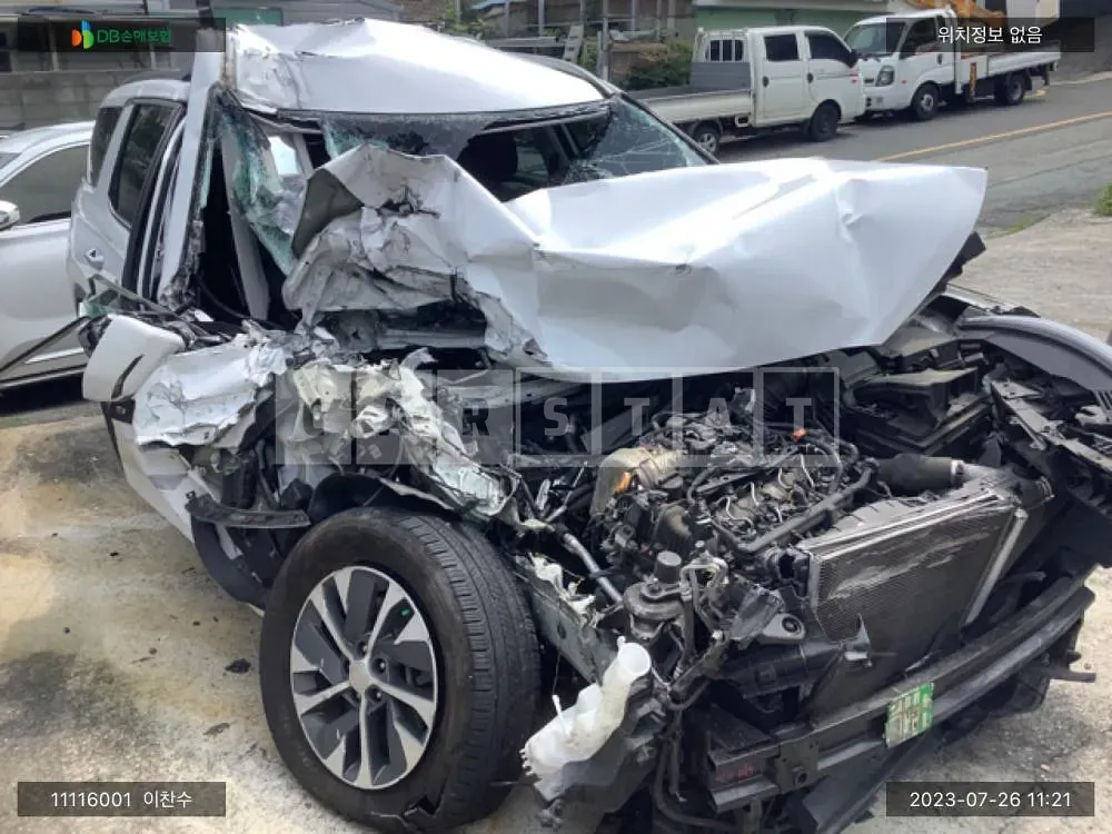 Photo 2 of 8: 2019 Hyundai Palisade, VIN KMHR281ABKU028067 — Korean insurance auction