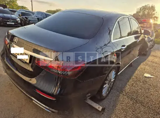 Photo 2 of 26: 2021 Mercedes-Benz E250 — Korean insurance auction