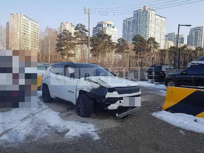 Photo 2 of 22: 2022 Jeep Zip Compass 2.4 AWD — Korean insurance auction