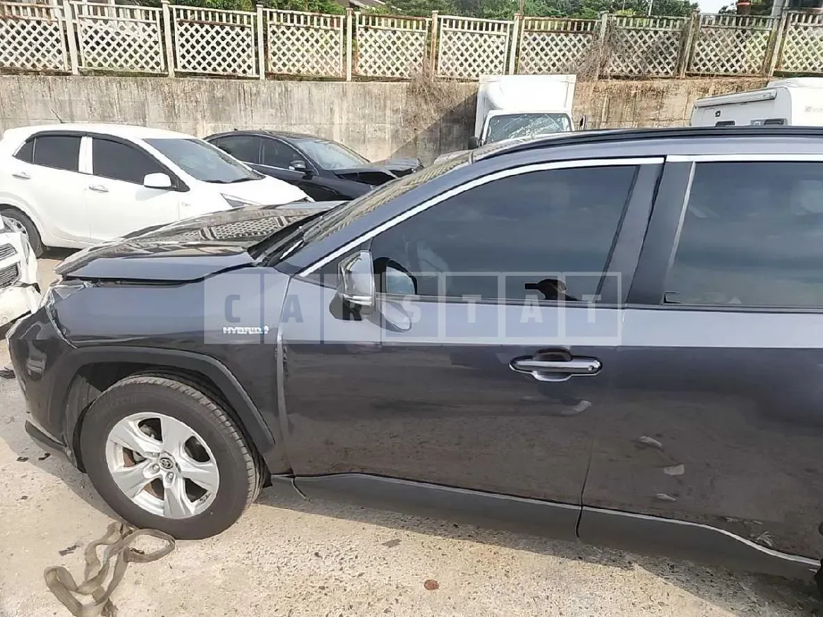 Photo 2 of 9: 2019 Toyota RAV4 Hybrid 2WD — Korean insurance auction