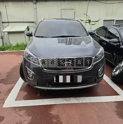 Photo 1 of 10: 2015 Kia Sorento 2.0 — Korean insurance auction