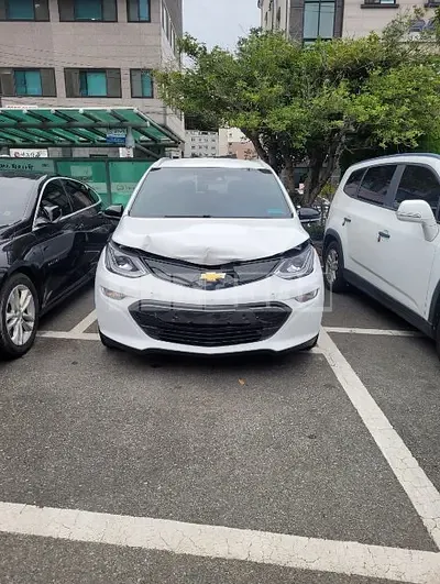 Photo 1 of 20: 2017 Chevrolet Volt Electric Car — Korean insurance auction