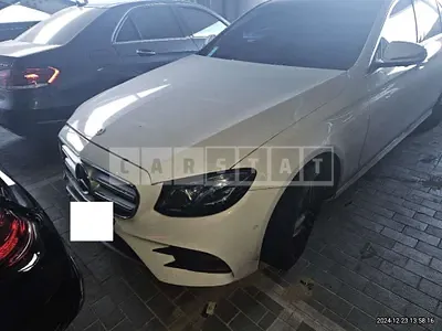 Photo 1 of 28: 2017 Mercedes-Benz E 300 — Korean insurance auction