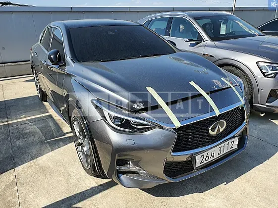 Photo 2 of 8: 2017 Infiniti Q30, VIN SJKCH53E7HA024602 — Korean insurance auction