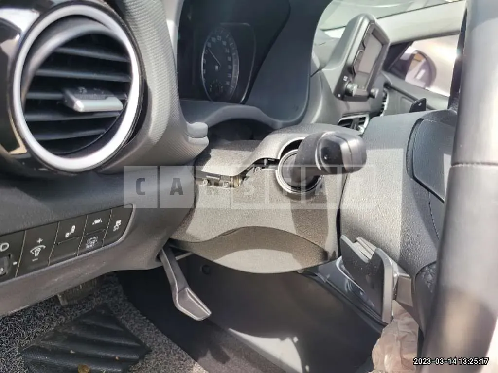Photo 2 of 20: 2020 Hyundai Kona, VIN KMHK381EGLU016312 — Korean insurance auction