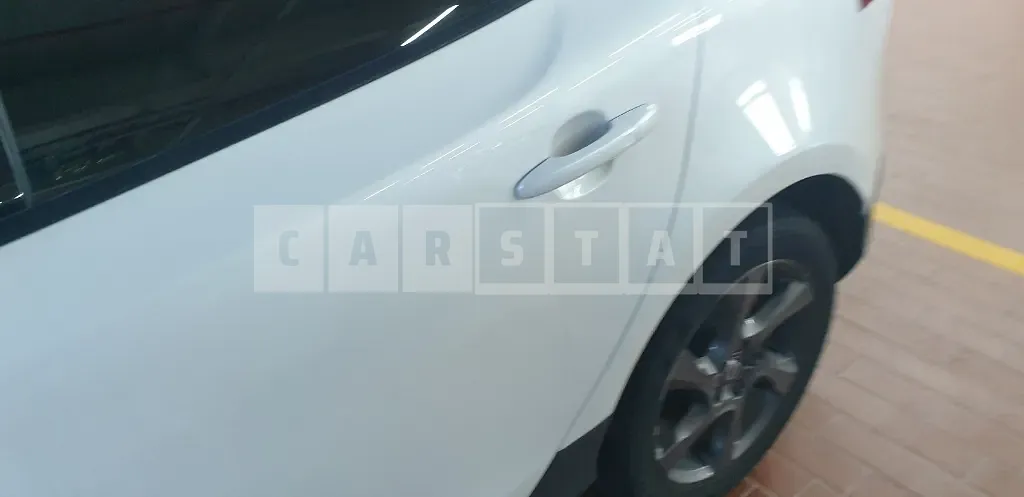 Photo 2 of 13: 2016 Volvo V40 CC, VIN YV1MZ79K0G2091100 — Korean insurance auction