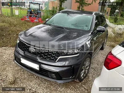 Photo 1 of 15: 2020 Kia Sorento, VIN KNARH81BGMA002581 — Korean insurance auction