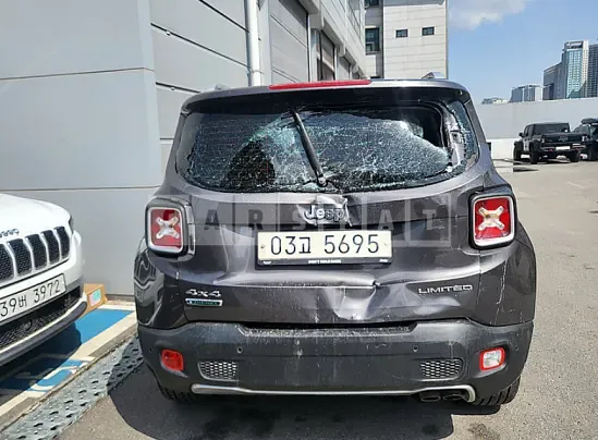 Photo 2 of 16: 2017 Jeep Renegade — Korean insurance auction