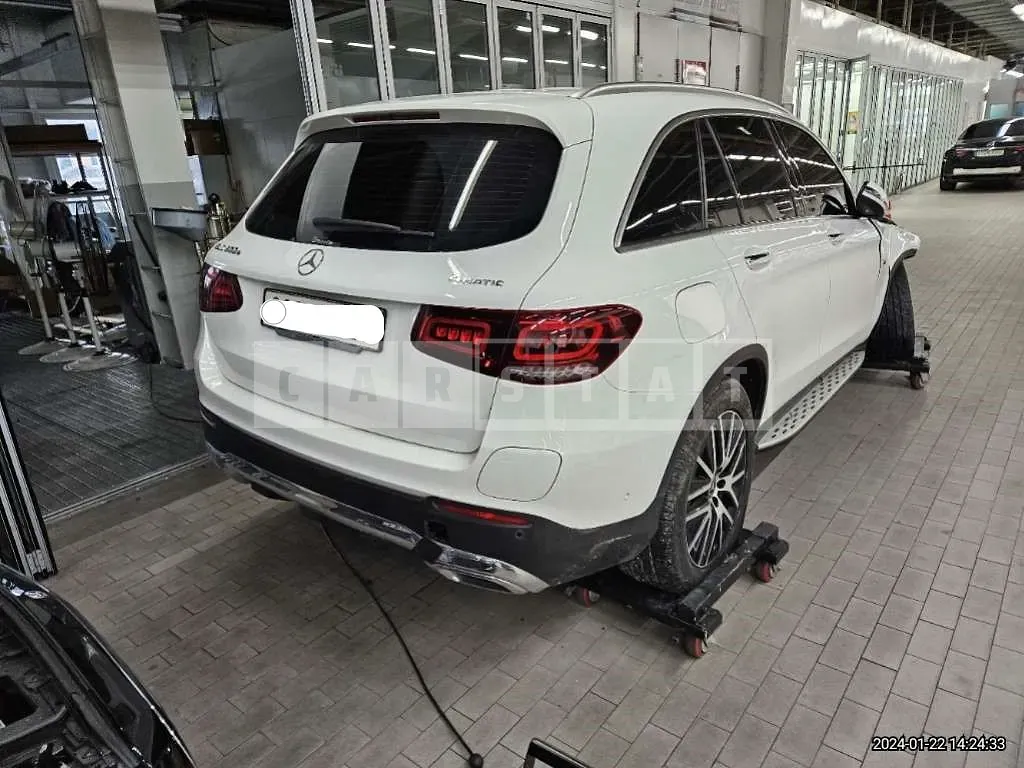 Photo 2 of 11: 2021 Mercedes-Benz GLC300e 4Matic, VIN W1N0G5DB5MF874070 — Korean insurance auction