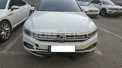 Photo 1 of 9: 2022 Volkswagen Passat GT 2.0TDI — Korean insurance auction
