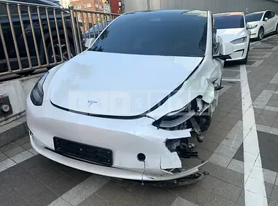 Photo 1 of 28: 2021 Tesla Model Y LongRange — Korean insurance auction