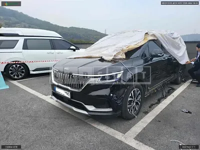 Photo 1 of 11: 2020 Kia Carnival, VIN KNANB81BBMS020170 — Korean insurance auction