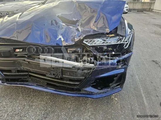 Photo 2 of 23: 2021 Audi A7 50 TDI quattro, VIN WAUZZZF21MN014649 — Korean insurance auction