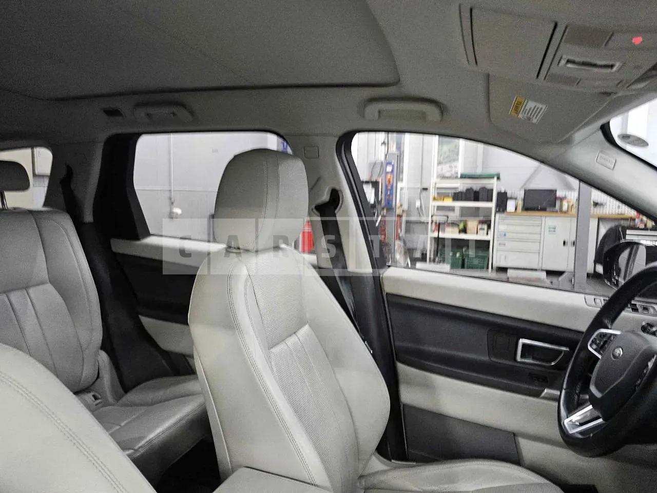 Photo 2 of 31: 2018 Land Rover Discovery Sport 2.0d, VIN SALCA2BN6JH760380 — Korean insurance auction