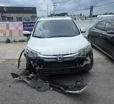 Photo 1 of 13: 2016 Honda CR-V 4WD — Korean insurance auction