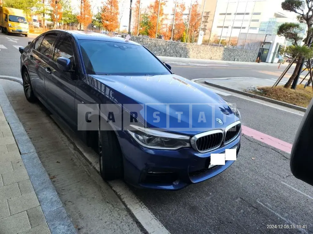 Photo 2 of 15: 2017 BMW 520d xDrive — Korean insurance auction