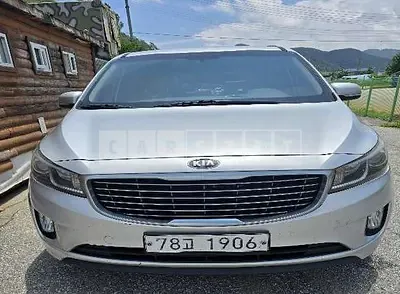 Photo 1 of 10: 2016 Kia Carnivals — Korean insurance auction