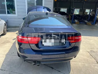 Photo 1 of 7: 2017 Jaguar XE 20d — Korean insurance auction