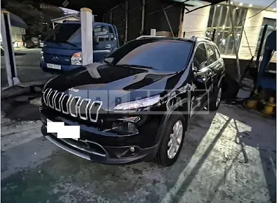 Photo 1 of 27: 2017 Jeep Cherokee — Korean insurance auction