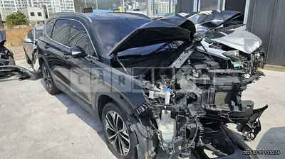 Photo 1 of 8: 2019 Hyundai Santa Fe — Korean insurance auction