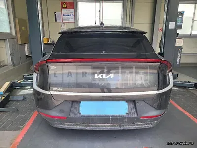 Photo 1 of 48: 2022 Kia EV6 Long Range — Korean insurance auction