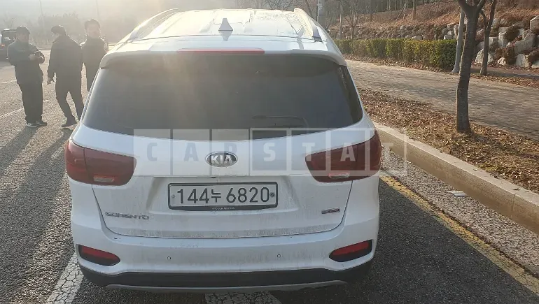 Photo 2 of 4: 2020 Kia Sorento, VIN KNAPH811BLA618541 — Korean insurance auction