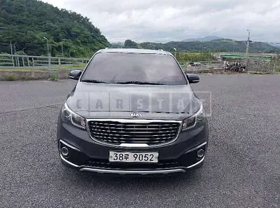 Photo 1 of 15: 2015 Kia Carnivals — Korean insurance auction