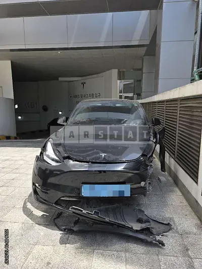 Photo 1 of 5: 2022 Tesla Model 3 Long Range — Korean insurance auction