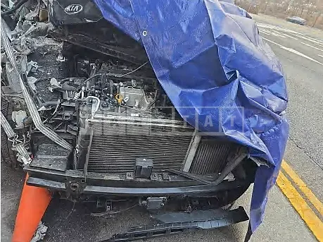 Photo 2 of 20: 2021 Kia Carnival — Korean insurance auction