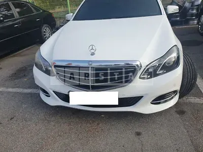 Photo 1 of 17: 2016 Mercedes-Benz E300, VIN WDDHF5FB8GB316239 — Korean insurance auction
